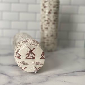 🆕 Farmhouse windmill cupcake/muffin jumbo baking liners